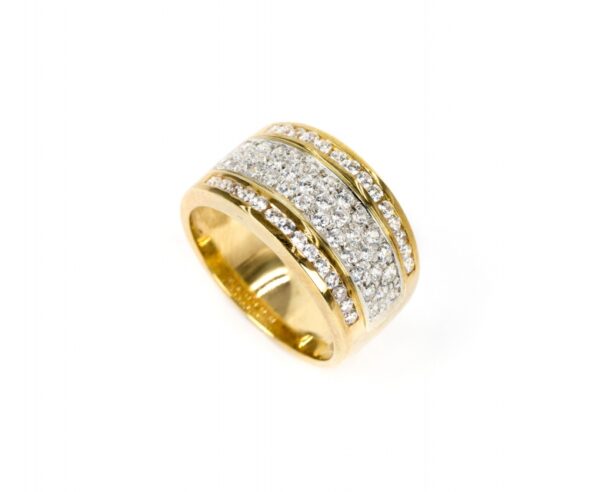 Anel Ouro  19.20 Kilates com  Zirconias