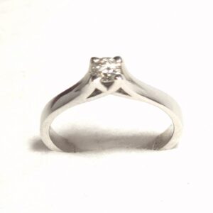 Anel Ouro 19.2 ktes com  Brilhantes